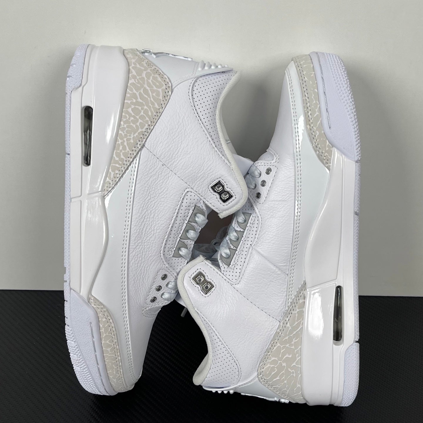 Air Jordan 3 "White n Silver"