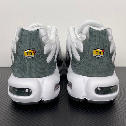 Nike Air Max TN Plus "Vintage Green"