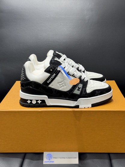 Louis Vuitton Trainer Monogram "Denim Noir"
