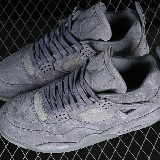 Air Jordan 4 x KAWS "Cool Grey"