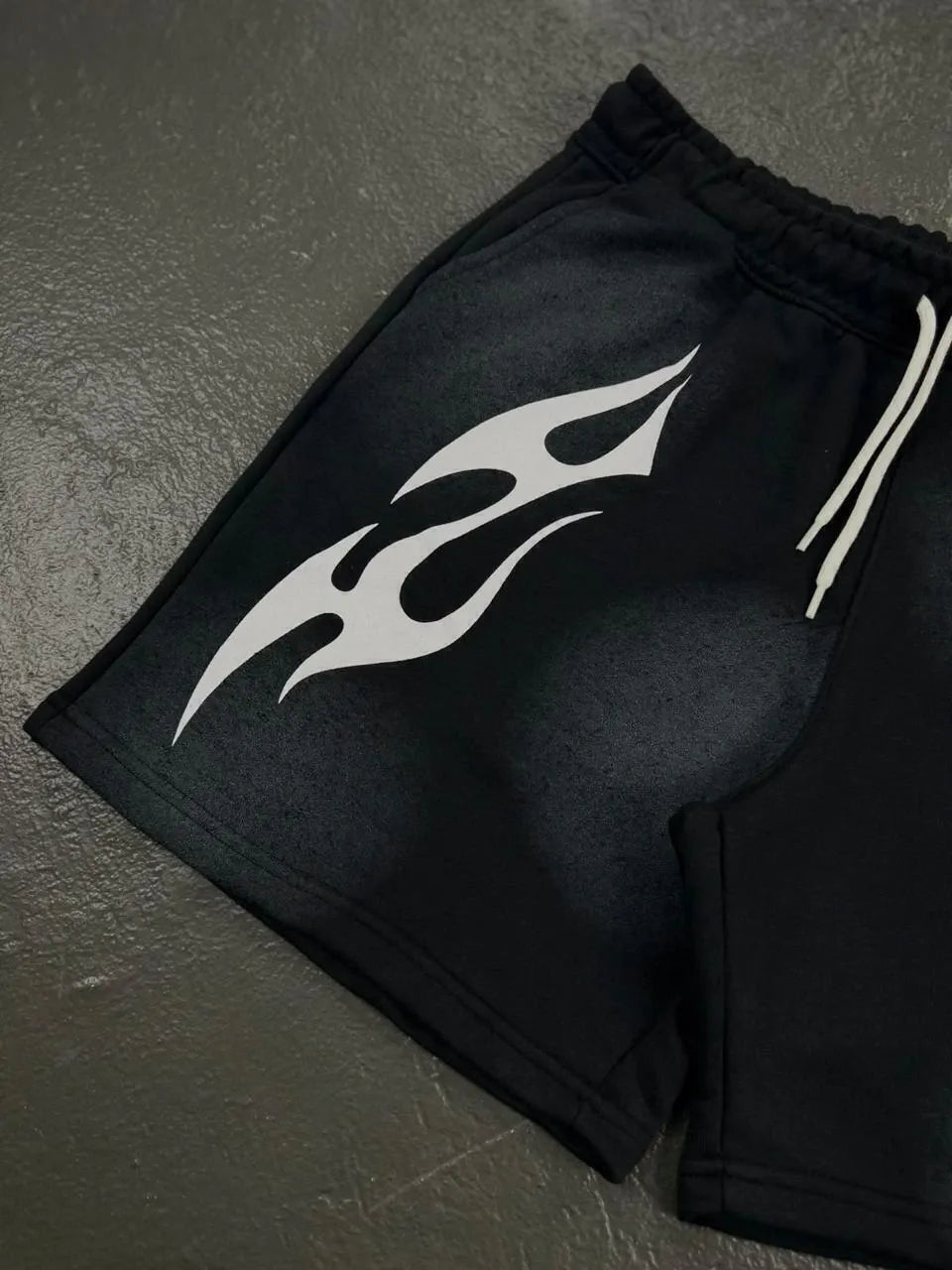 Bermuda Moletom Hellstar (Pronta Entrega)