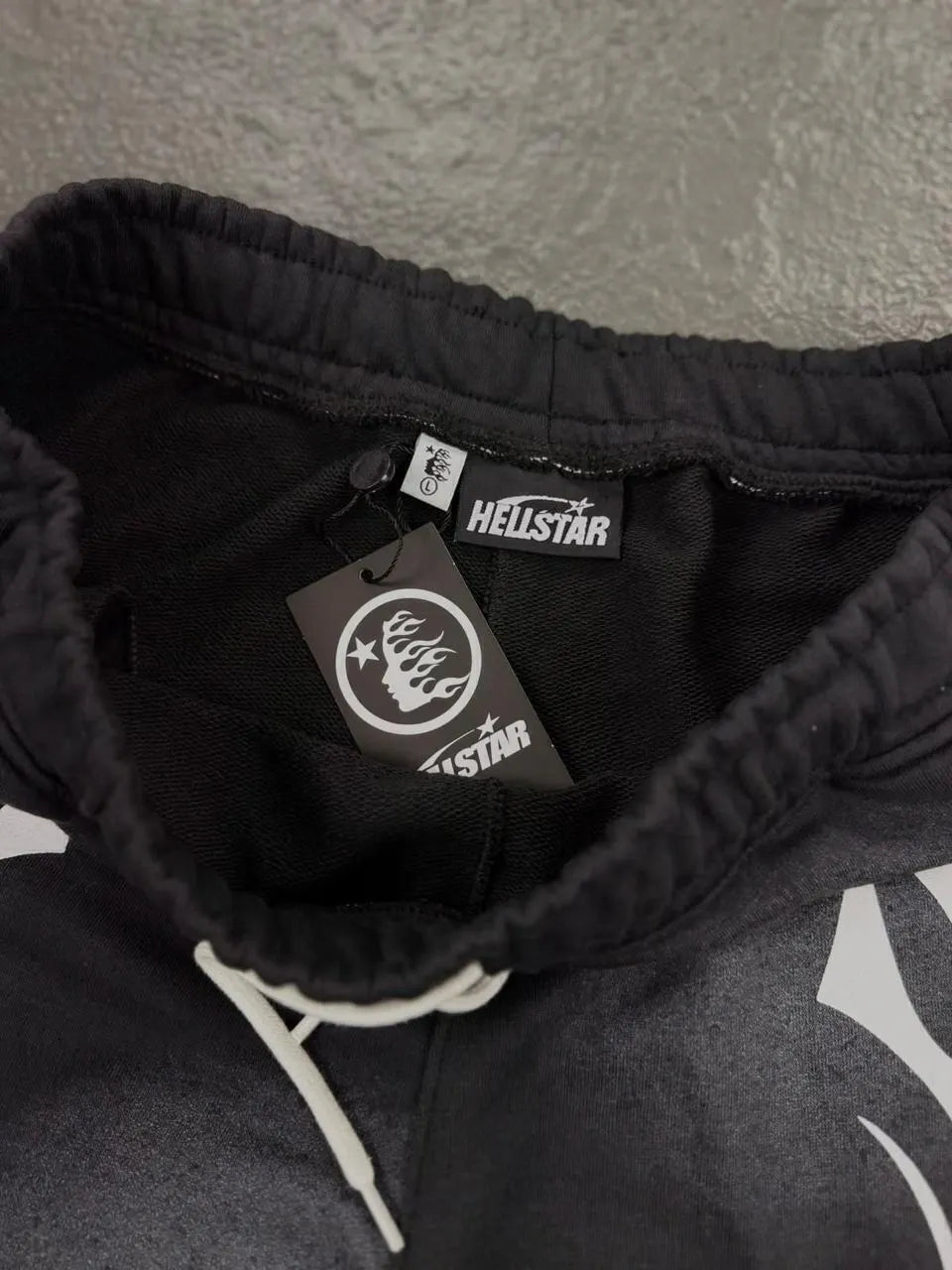 Bermuda Moletom Hellstar (Pronta Entrega)